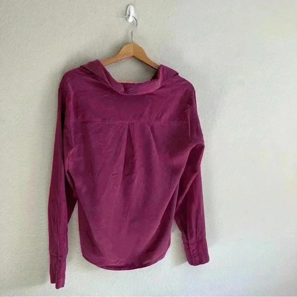 Anthropologie Cloth & Stone Magenta Long Sleeve Tie Front Shirt. Size Medium. - Picture 3 of 6